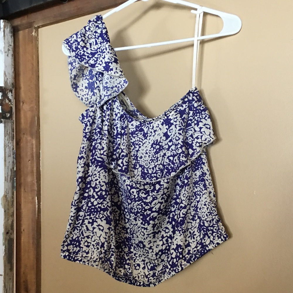 One shoulder American Eagle size M